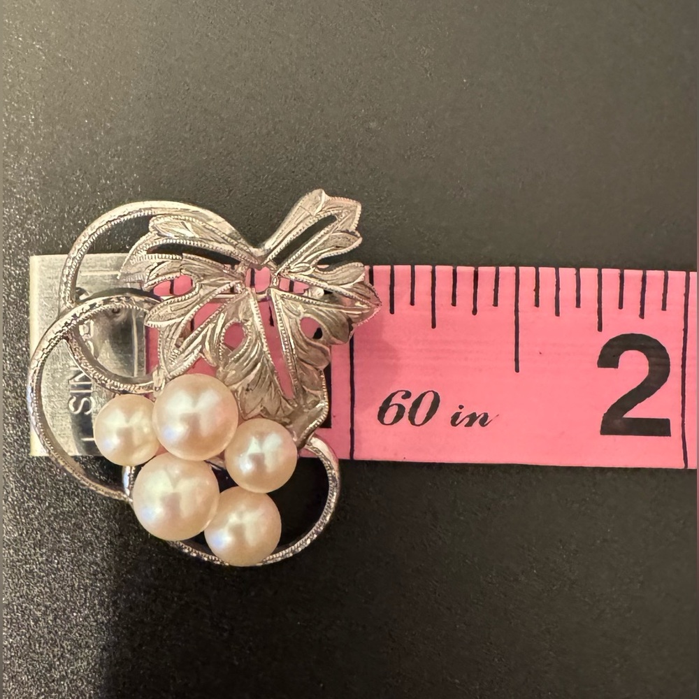Vintage Mikimoto Akoya Pearl Brooch Sterling Silver Grape Cluster - Japan - EUC - Picture 3 of 8